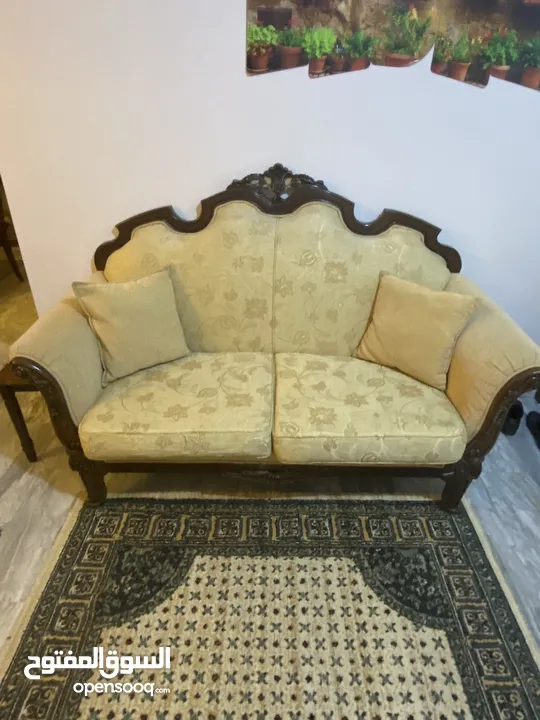 طقم كنب زان 7 مقاعد + طاول وسط زان