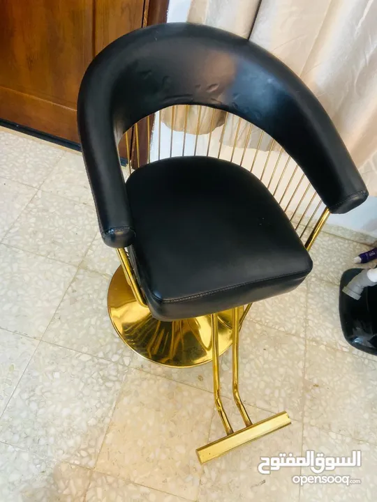 اغراض صالون للبيع شبه جديد