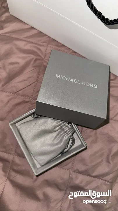 اسوارة Michael kors أصلية 100%