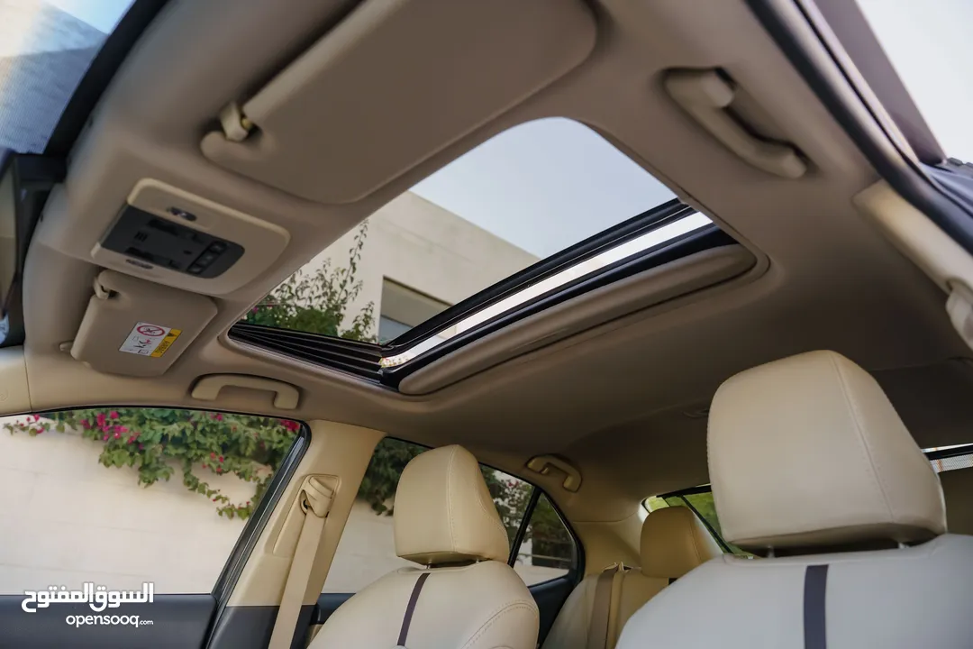 Toyota Camry GLE Hybrid 2019  تويوتا كامري GLE هايبرد  فل كامل مع فتحه