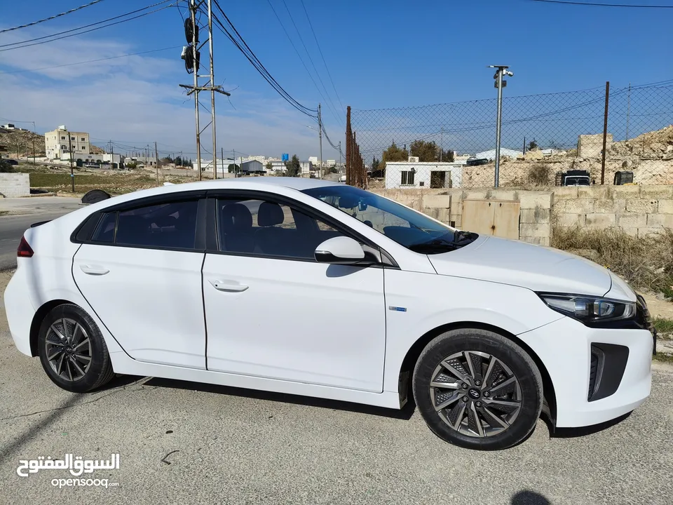 هيونداي ايونيك 2018 فحص للبيع لون ابيض جمرك2022 مالك واحد في الاردن