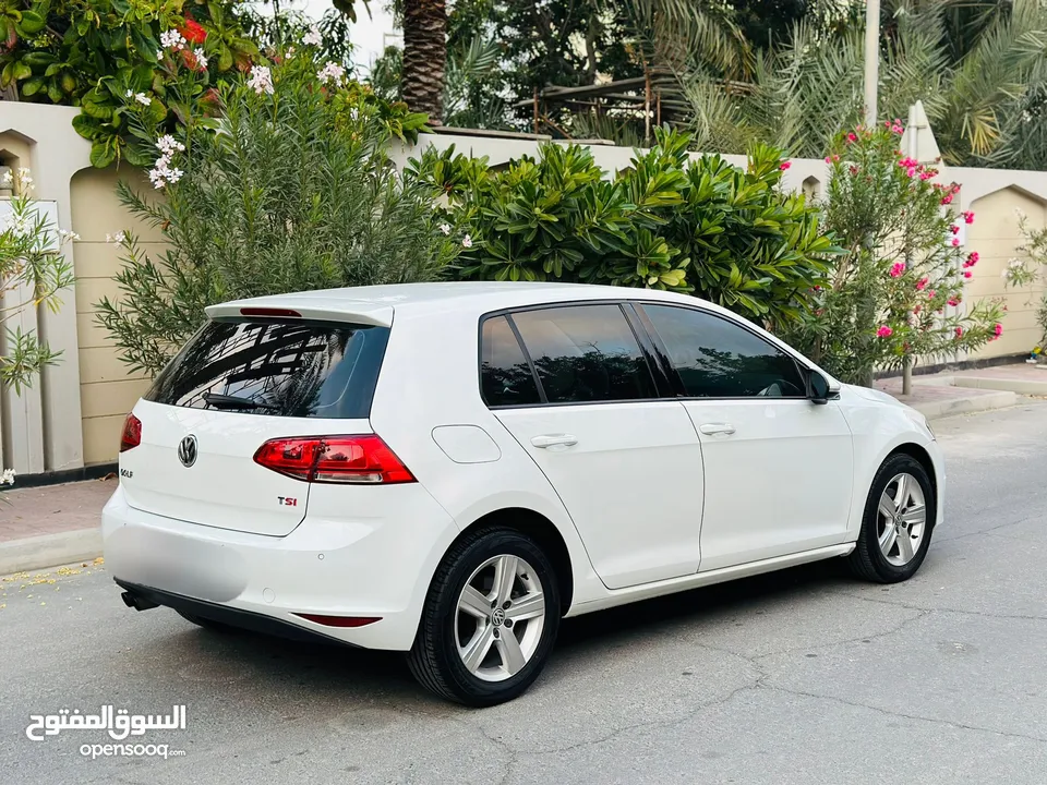 Volkswagen GOLF TSi Year-2014 Engine-1.5L Turbo Very well maintained car in excellent condition