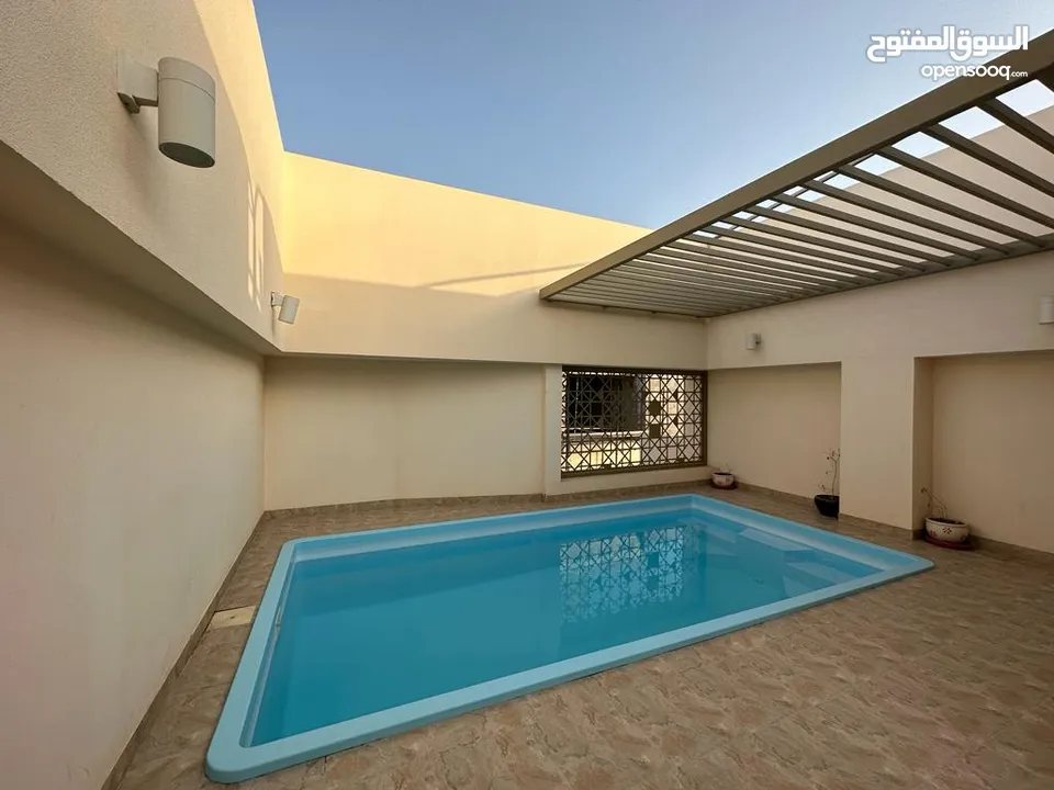3 + 1 BR Townhouse With Rooftop Pool For Sale - in Muna Heights Bausher
