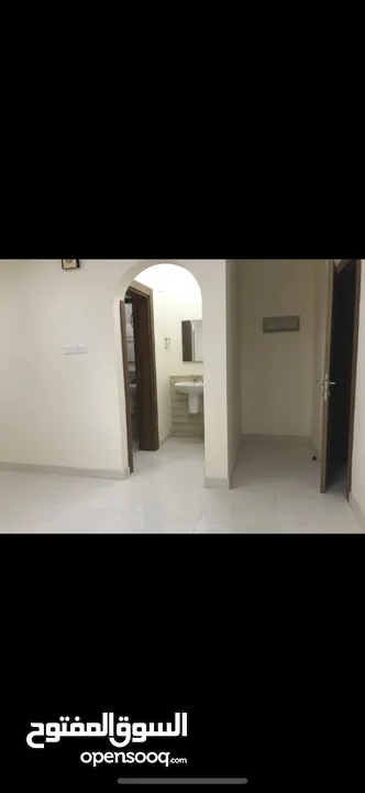 flat W/AC to rent nearest Muscat Mall/شقة مكيفة للإيجار قريب مسقط مول