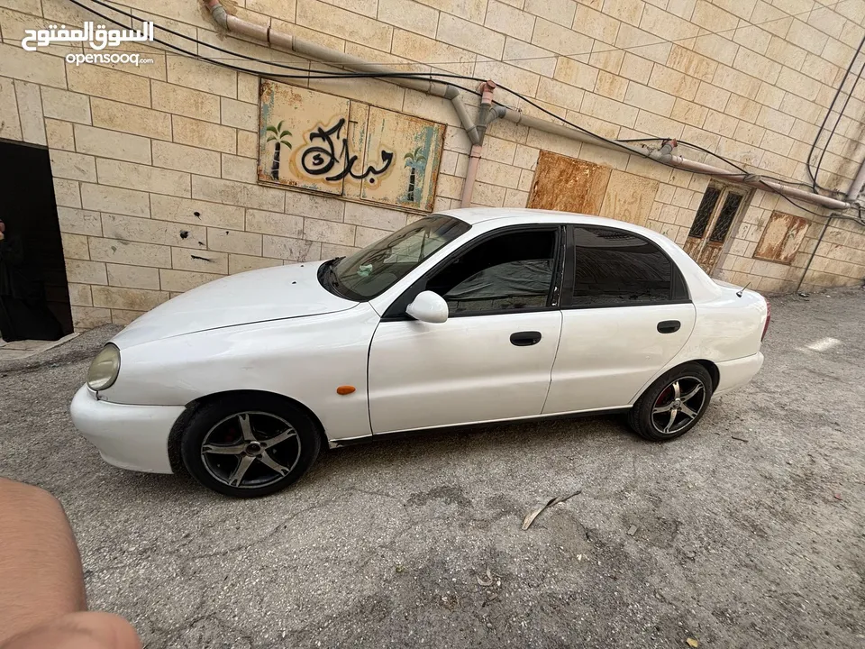 دايو لانوس 2002