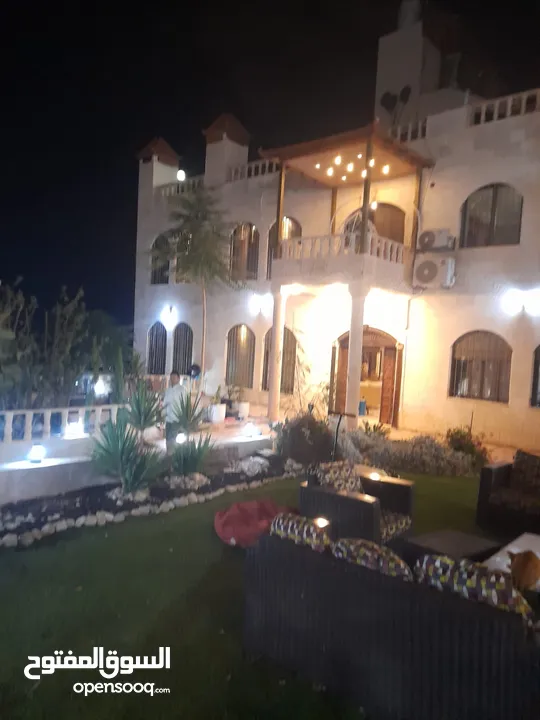 شقه طابق من فيلا  من المالك مباشره يومي