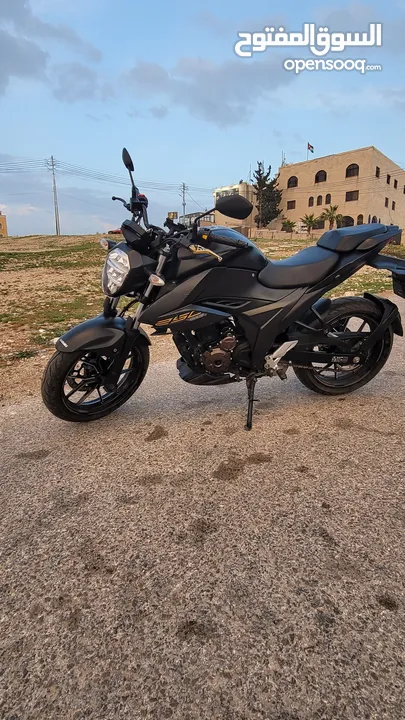 سوزوكي GSX 250