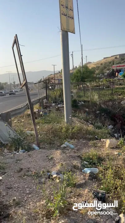 قطعة ارض للبيع على الشارع الرئيسي عمان - جرش قرب جامعة فيلادلفيا