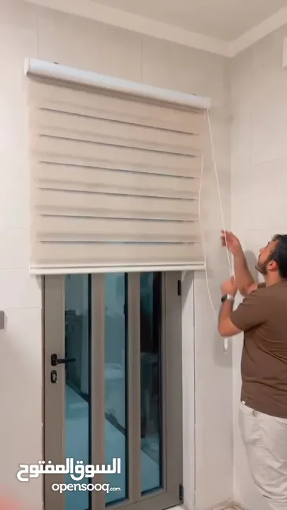 ستائر زيبرا تركي ذو جودة عالية توفر لك التحكم المثالي في الضوء مع تصميم عصري وأنيق