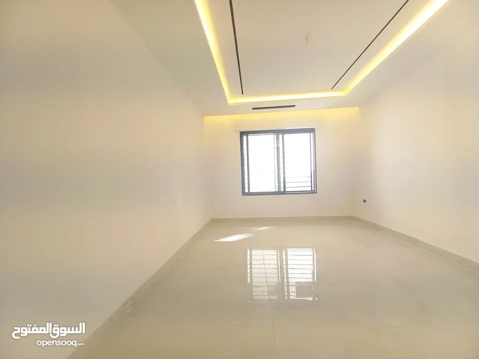 شقة غير مفروشة للايجار في الدوار الرابع  ( Property 35302 ) سنوي فقط