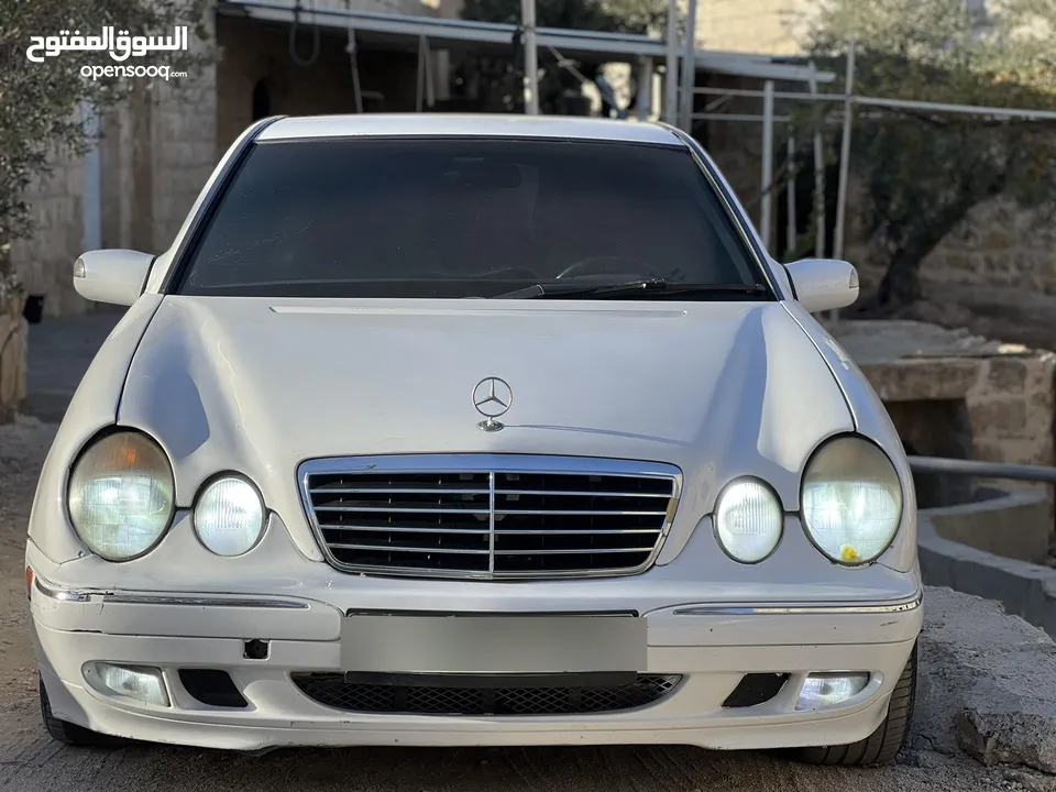 مرسيدس قرش ونص 2000 E270/220