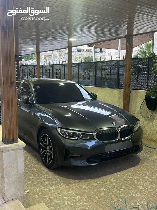 bmw 330e  وارد الوكالة ابو خضر بحالة الوكالة