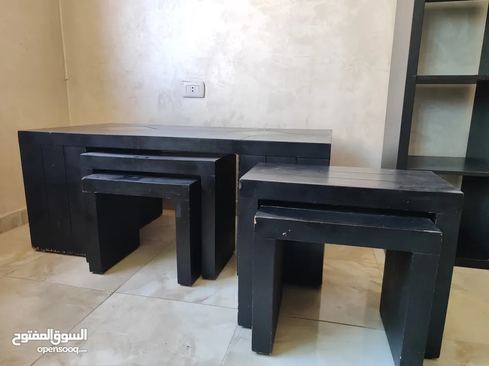 طاولة تلفزيون وطاولة وسط
