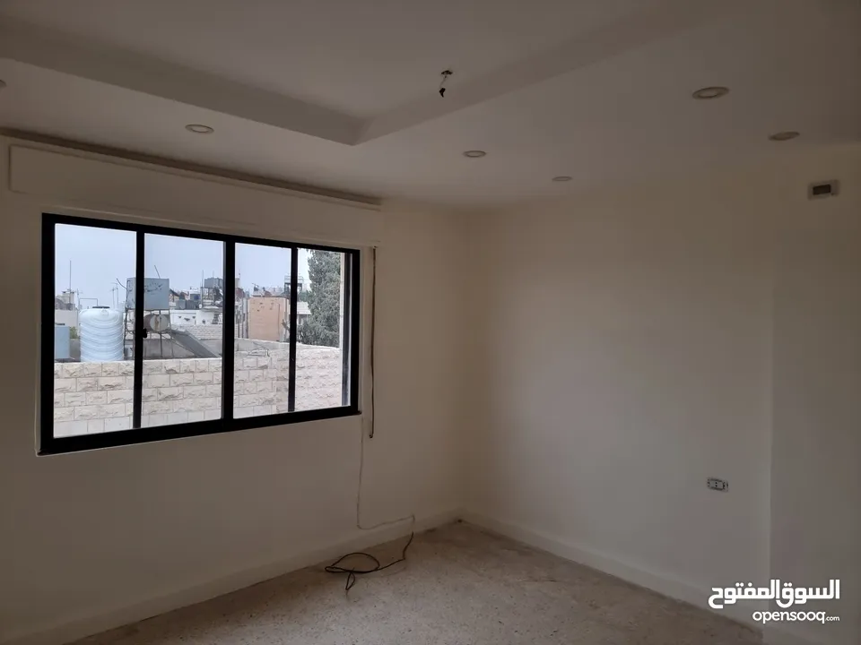 شقه طابق ثالث للبيع من المالك مباشره