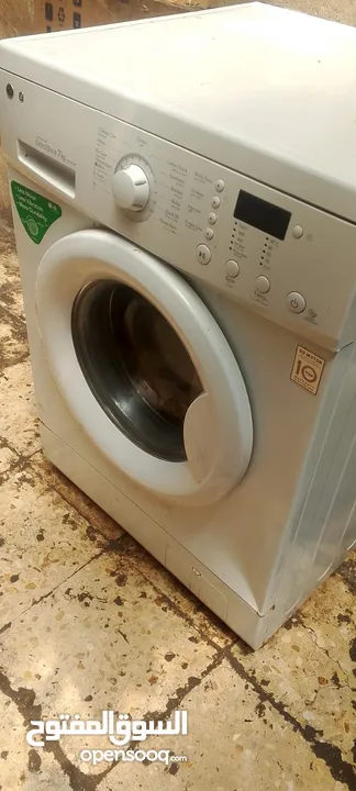 غساله فل اتوماتيك ال جي 7 كيلو شغاله ميه بالميه مع ثلاجه صغيره