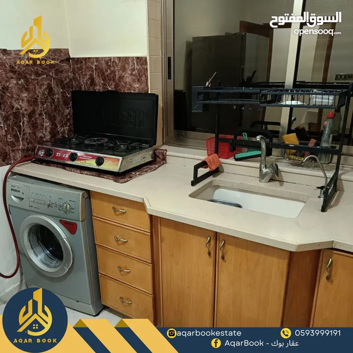 شقة مفروشة أرضية للإيجار مع ترس واسع