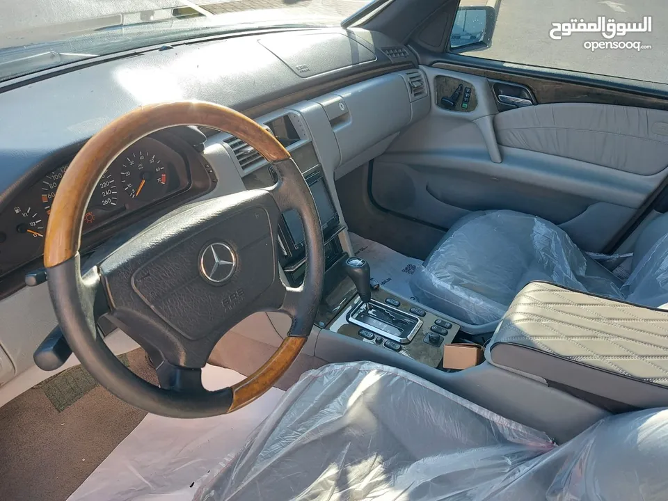 (  DHS 6500/= )  MERCEDES E320 - 1996 - VERY CLEAN - FULLY SERVICED ( بحالة ممتازة جداً -  )