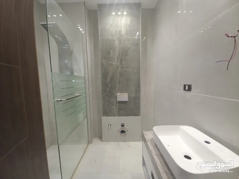 Apartment For Sale In Um Al Summaq ( Property 42774 )-174661946