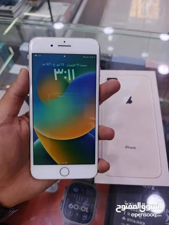 نظيف جدا IPhone 8plas 64g  مع الكرتونه وكامل اغراضو