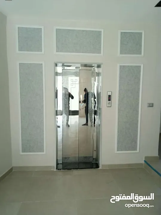 صيانة وتركيب كافة انواع المصاعد الكهربائية مصعد رافعةElevators / Lifts maintenance