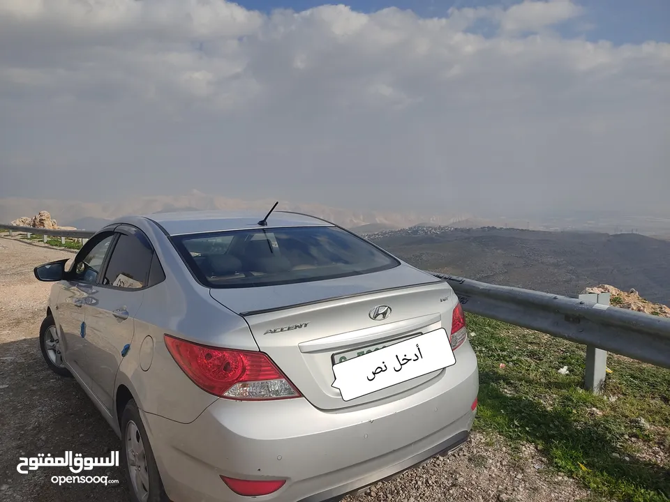 هيونداي اكسنت للبيع 4 غيار ديزل