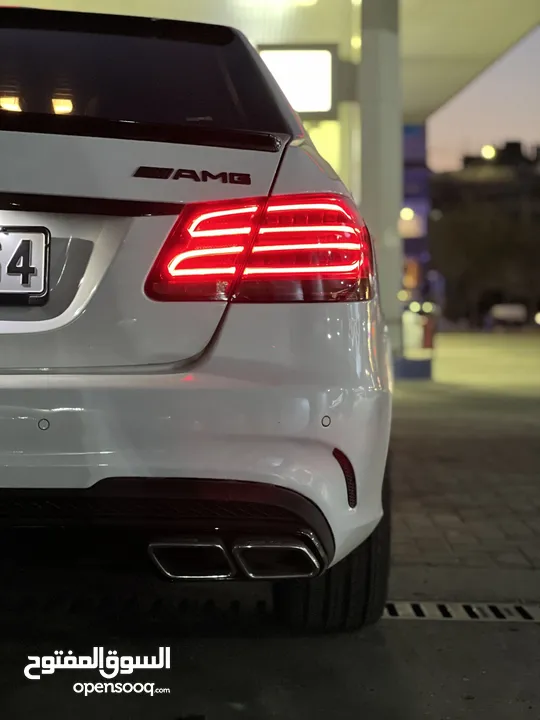 Mercedes E200 Avantgarde  AMG Kit original Sport package  2016 Full options  وارد شركة غرغور