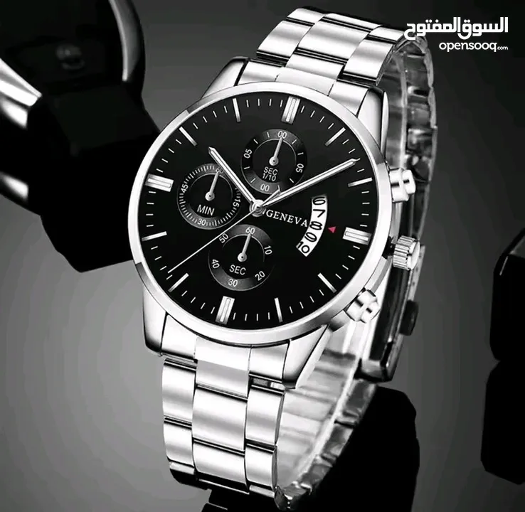 ساعه رجاليه فولاذيه المقاومه لي الصدا ووتش الفاخر جميله الساعه أنا شخصينه مستخدمه والله افضل الساعات