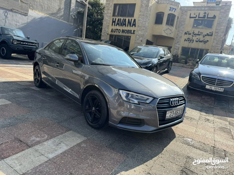 Audi A3 S-Line مديل 2018 بحاله الوكاله