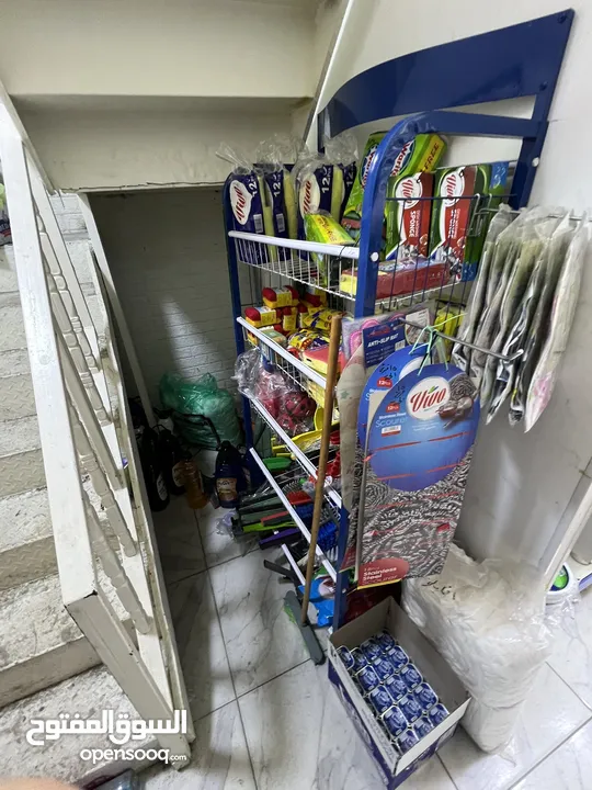 رفوف محل ومكتب نقطة بيع للبيع