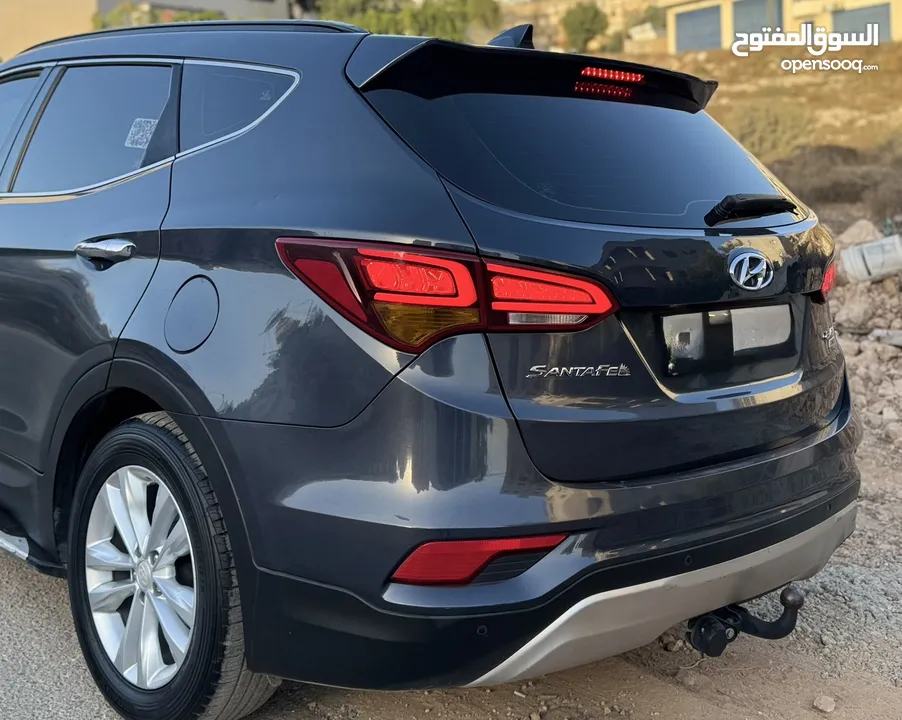 هونداي سانتافيه 2016 امكانية البيع بدفعه 40 كاش وشيكات لسنه فقط