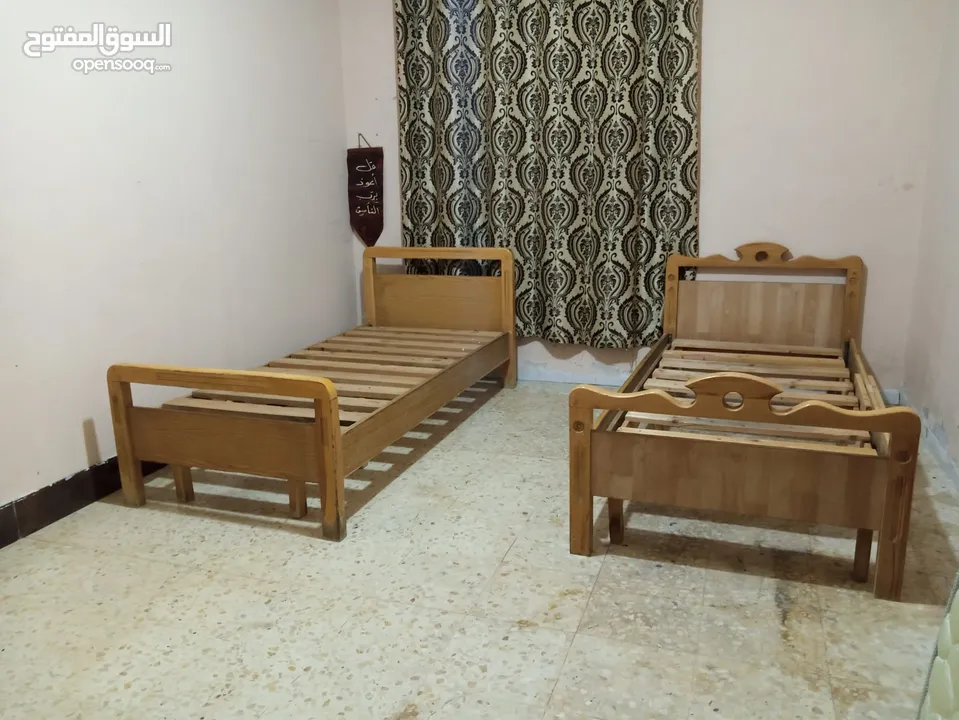 تخوت مفرد خشب زان للبيع بسعر 50عمان