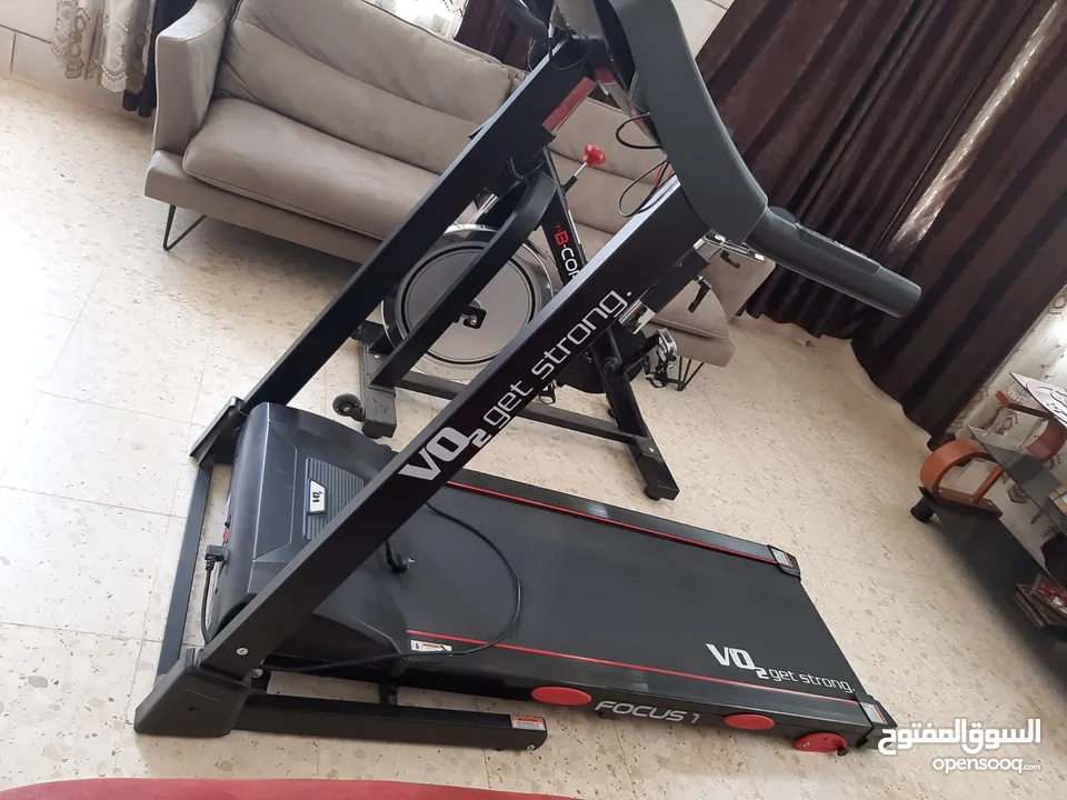 جهاز مشي منزلي  وبسكليت  للبيع بسعر مغري