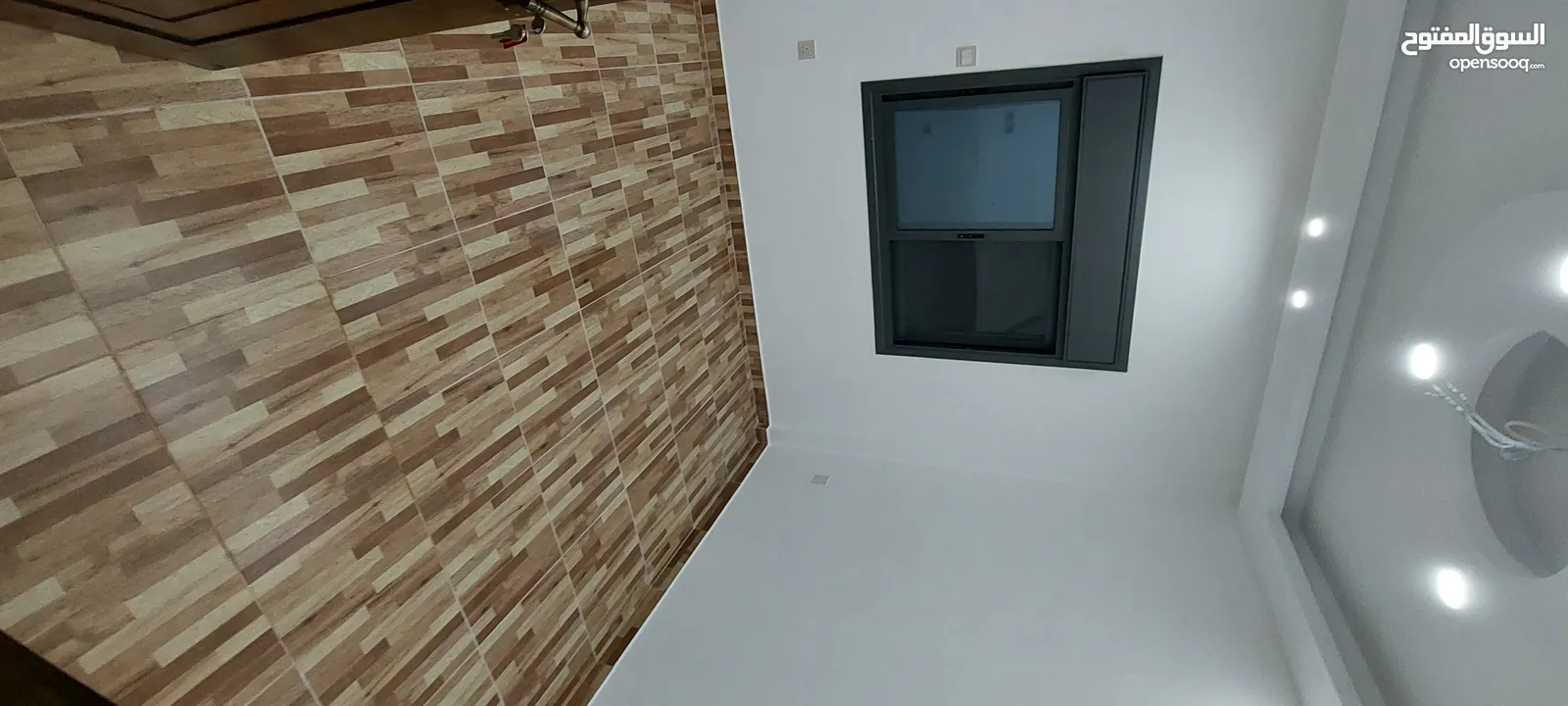 شقة فاخرة للبيع التاسعة كاش أو اقساط ط1هندسي 114 م اطلالة بحرية دائما