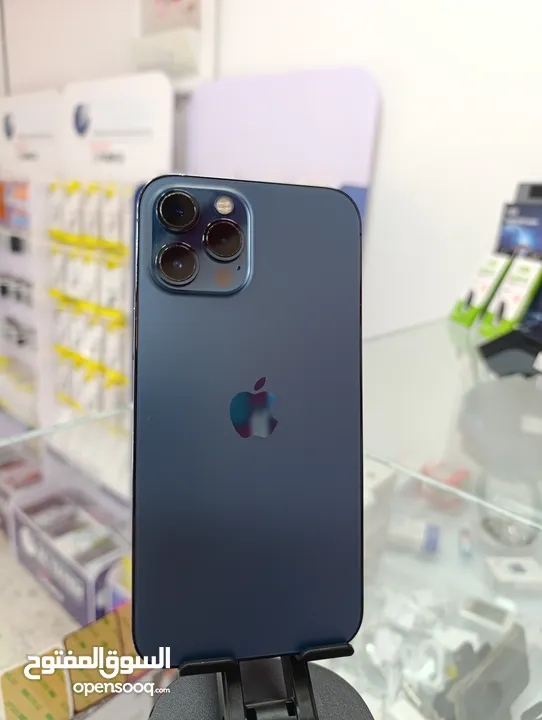 مستخدم نضيف iPhone 12 pro max