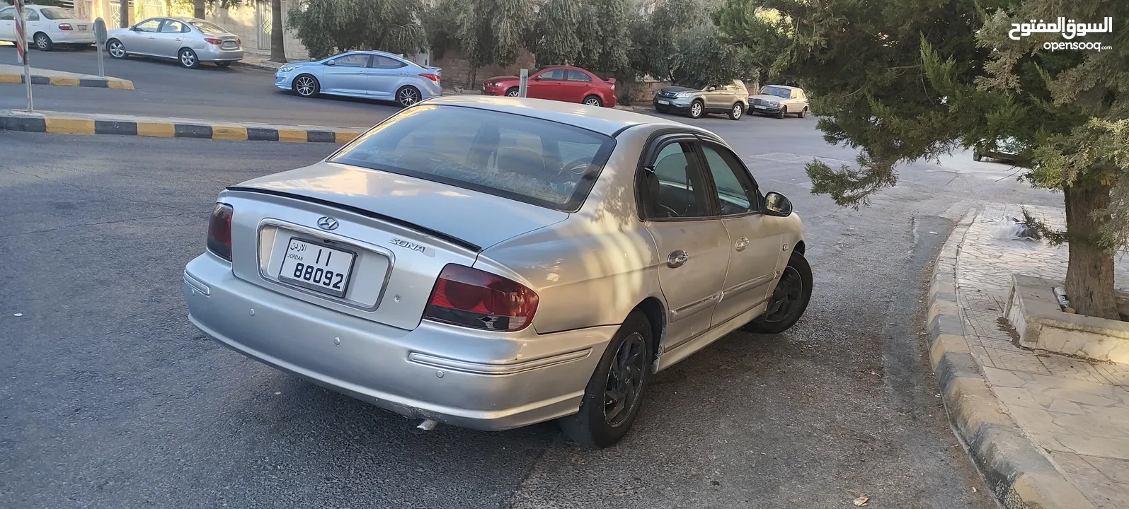 سيارة هونداي سوناتا 2002 للبيع لون سلفر