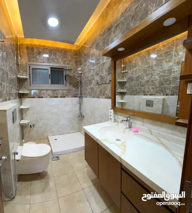 روف للايجار مفروش بالكامل في اجمل مناطق البيرة التواصل مع المالك مباشرة دون عمولة (1250) دولار