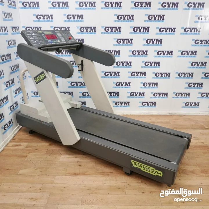 Techno gym treadmill heavy duty