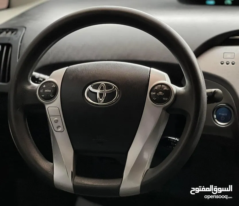 بحالة الوكالةTOYOTA PRUIS 2015 مميزة