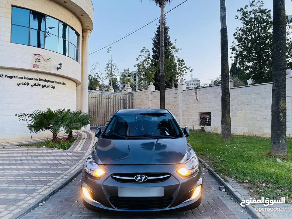 هونداي اكسنت2013 ديزل اوتماتك 4 غيار سيارة ممتازة واقتصادية جداً ..
