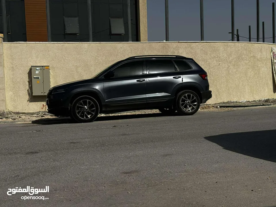 سيارة بلصلاة علنبي