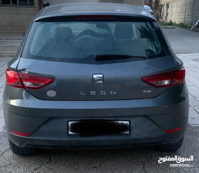 سيات ليون  2017 للبيع