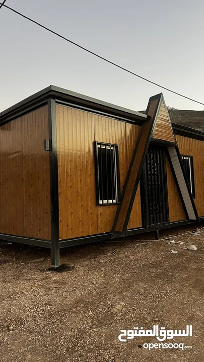 كرفان كوخ لون خشبي بحالة ممتازة