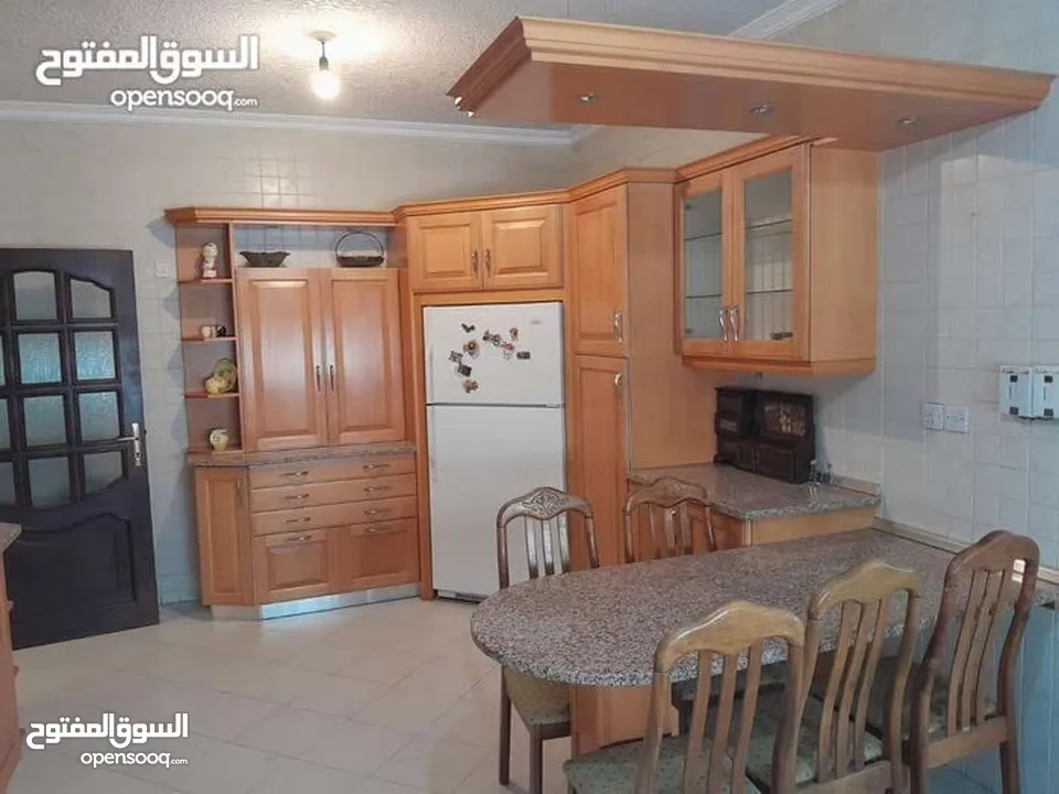 شقه مفروشه للايجار ـ الصويفيه  ـ 255م ط 1 4 غرف نوم