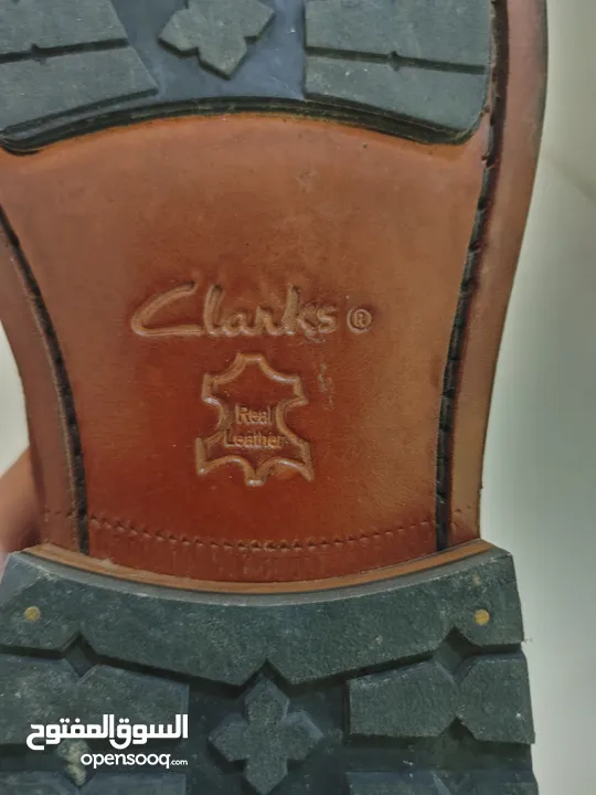 كندرة كلاركس-Clarks جلد طبيعي  مميزة جدا