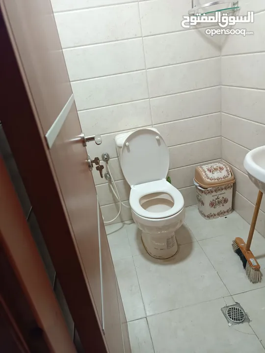 مكتب جاهز اللايجار بحالة ممتازة