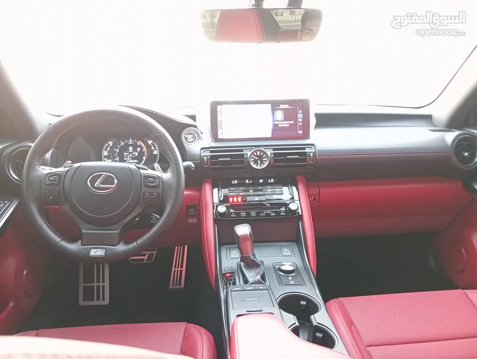 Lexus is300 F sport 2023 gcc للبيع لكزس اي اس 300 اف سبورت خليجي