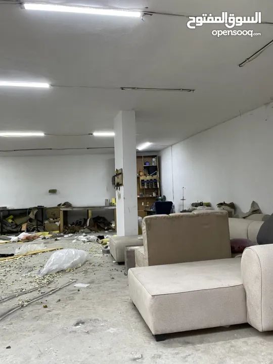 محل تنجيد كنب للبيع مع عدتو وزباينه شغال 100‎%‎