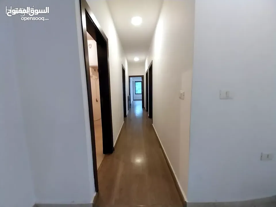 شقة للايجار في منطقة الدوار الرابع  ( Property 34022 ) سنوي فقط