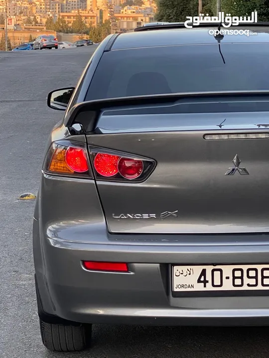 ميتسوبيشي لانسر EX 2017   فل مع الفتحه استخدام شخصي لم تعمل سياحي او تطبيقات فحص كامل