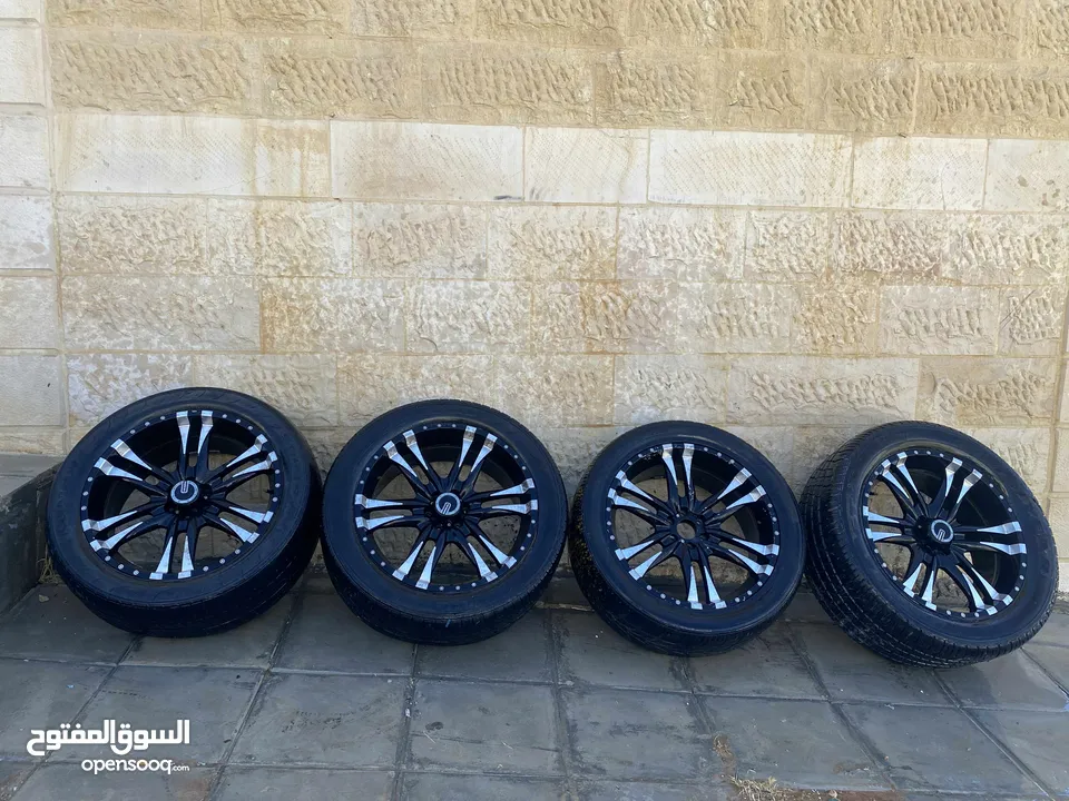 جنط مع كوشوك قياس 20/255 بركب للبكبات والجباات